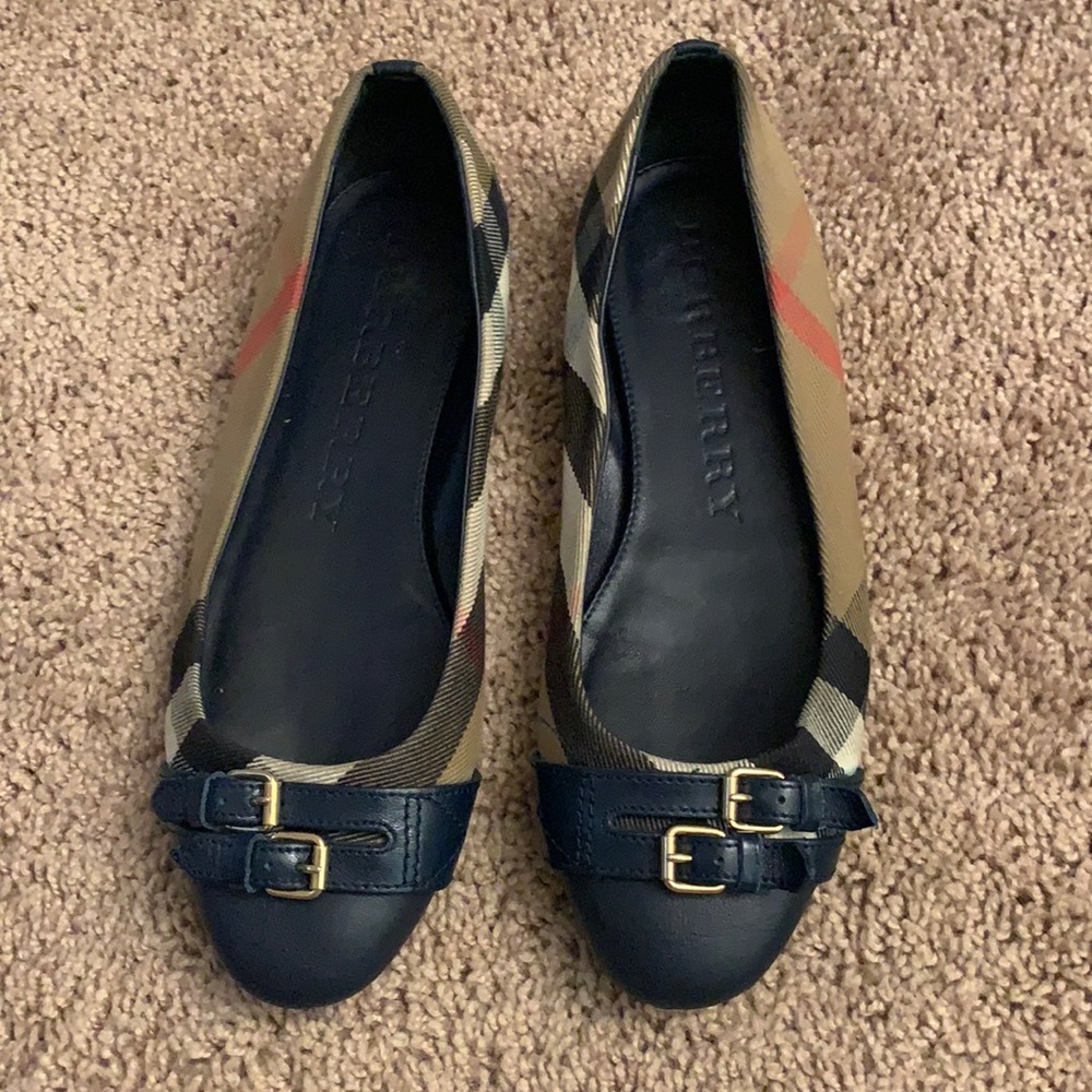 Burberry flats